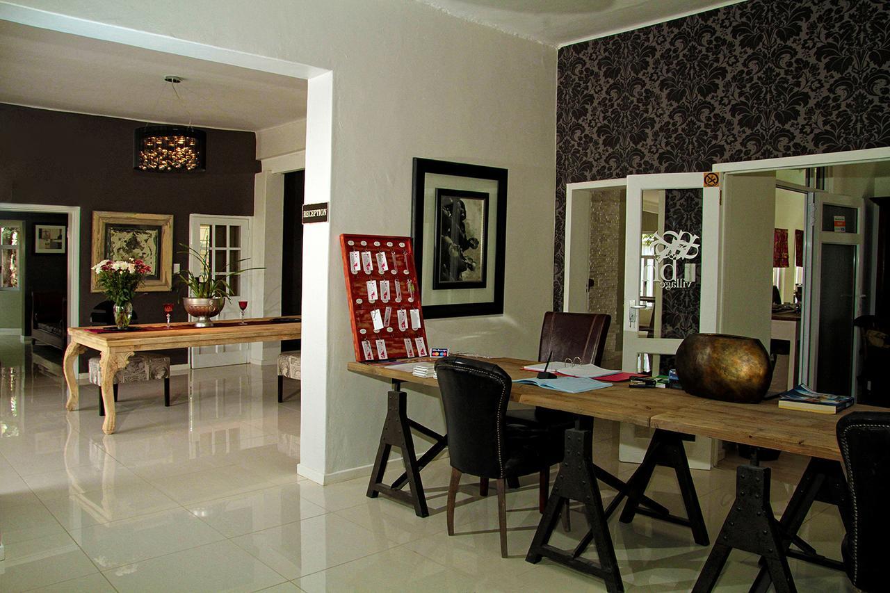 Village Boutique Hotel Otjiwarongo Eksteriør billede