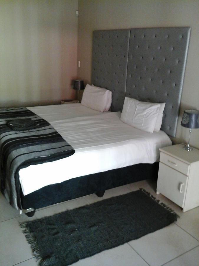 Village Boutique Hotel Otjiwarongo Eksteriør billede
