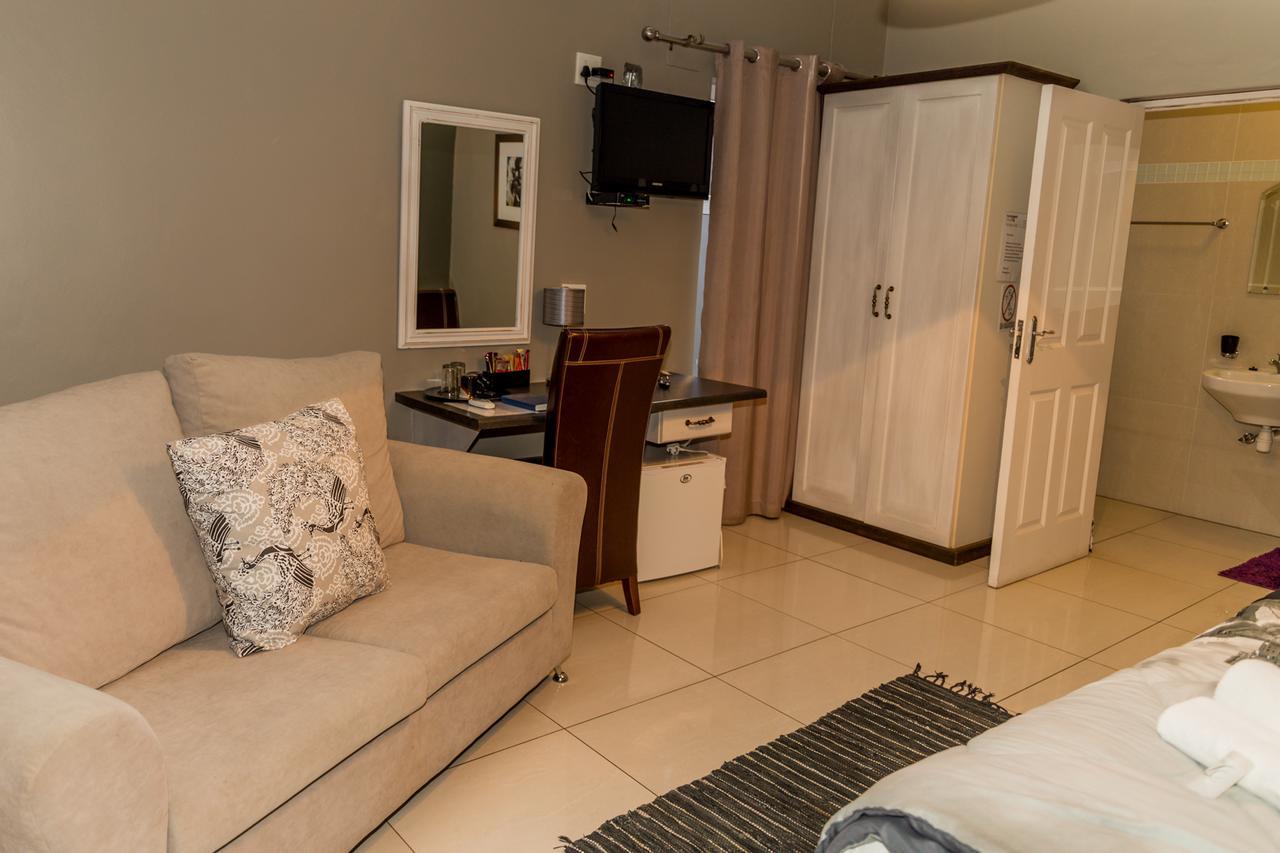 Village Boutique Hotel Otjiwarongo Eksteriør billede
