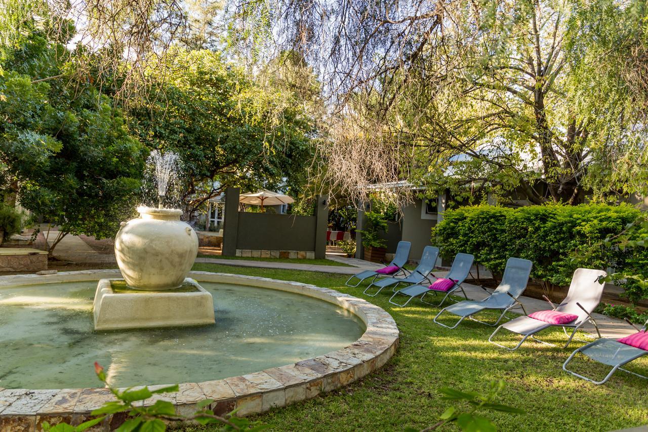 Village Boutique Hotel Otjiwarongo Eksteriør billede