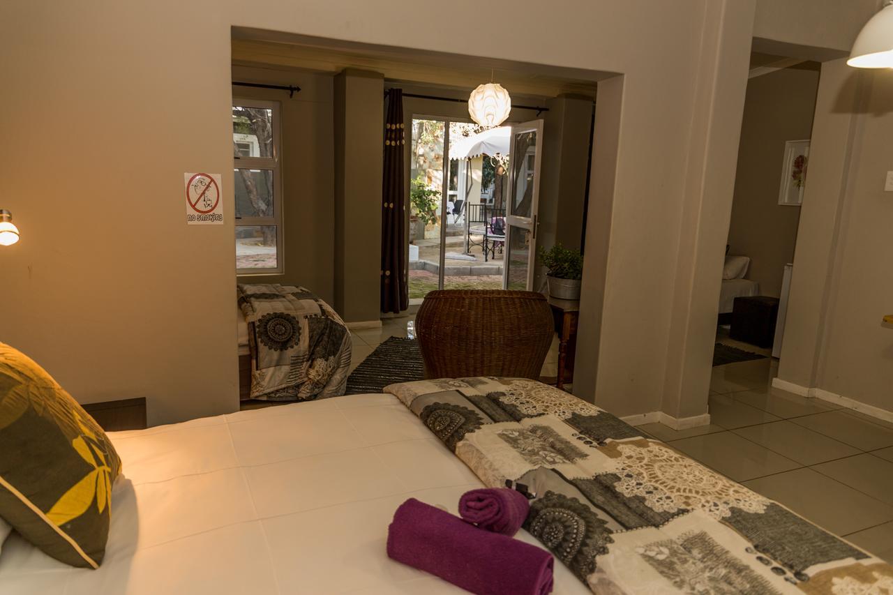 Village Boutique Hotel Otjiwarongo Eksteriør billede